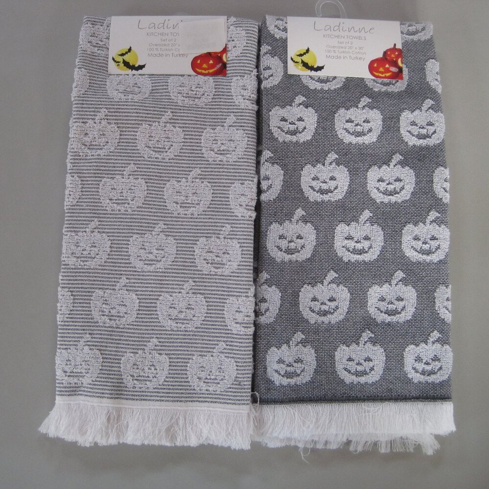 LADINNE SET OF 2 KITCHEN TOWELS HALLOWEEN MOTIF FRINGE 20 X 30 NIP